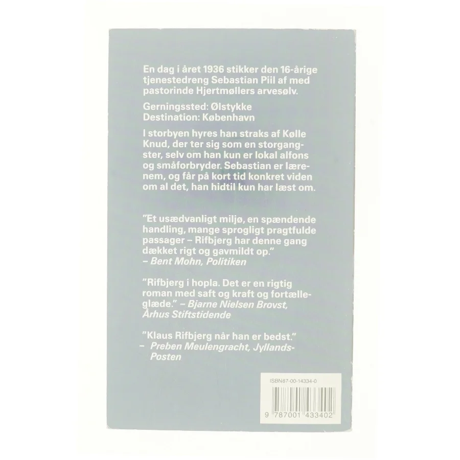 Rapsodi i Blåt af Klaus Rifbjerg