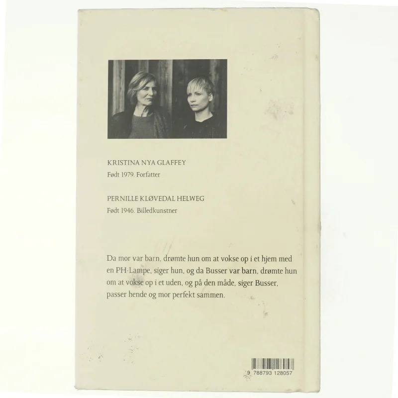 Mor og Busser : romantisk komedie af Kristina Nya Glaffey (Bog)