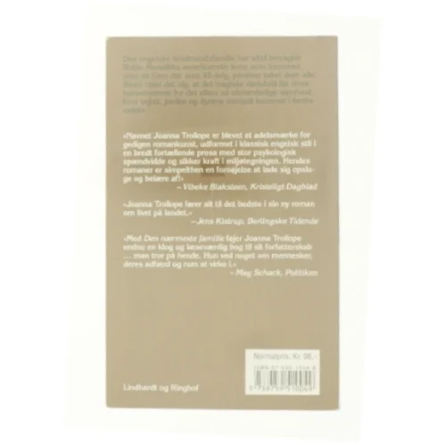 Den nærmeste familie af Joanna Trollope (Bog)