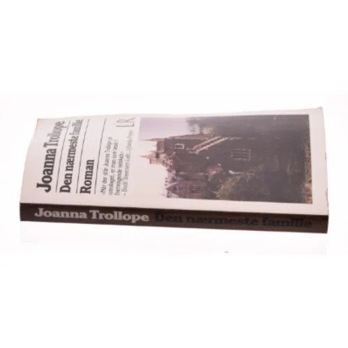 Den nærmeste familie af Joanna Trollope (Bog)