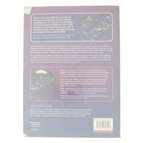 Global Marketing : a Decision-Oriented Approach by Svend Hollensen af Svend Hollensen (Bog)