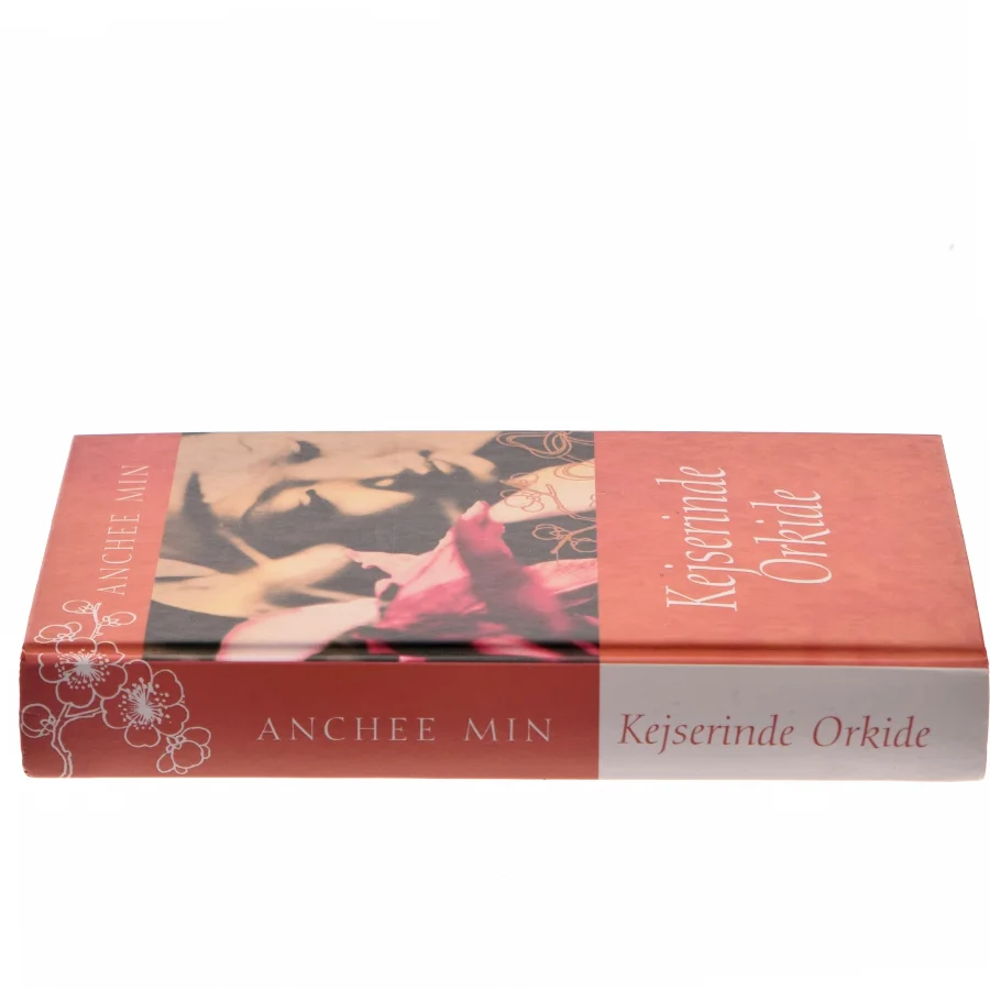 Kejserinde Orkide : roman af Anchee Min (Bog)