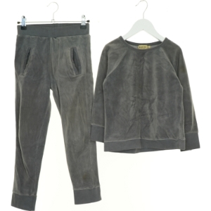 Sæt, bukser og trøje fra Bakito (str. 128 cm)