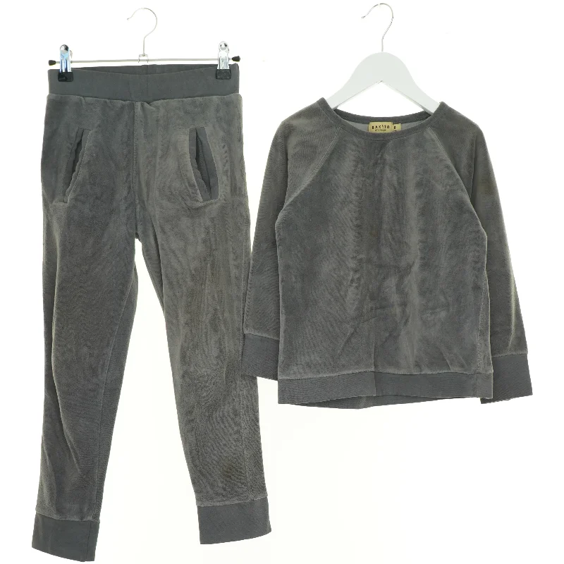 Sæt, bukser og trøje fra Bakito (str. 128 cm)