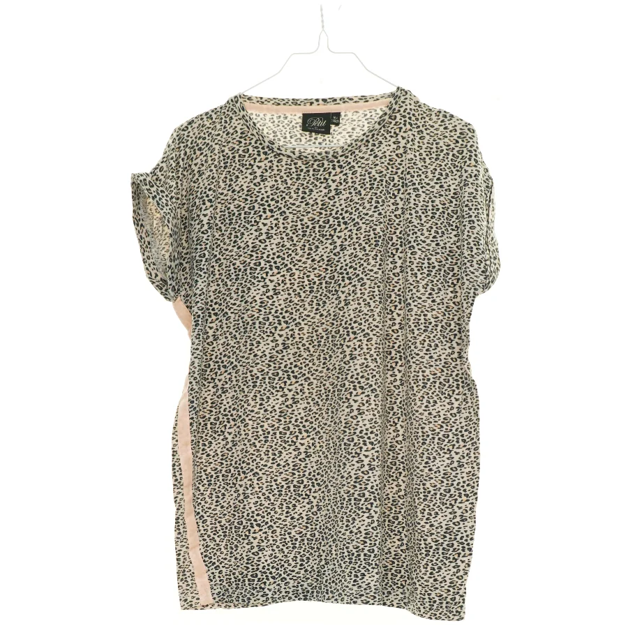 T-shirt fra Sofie Schnoor (str. 140 cm)