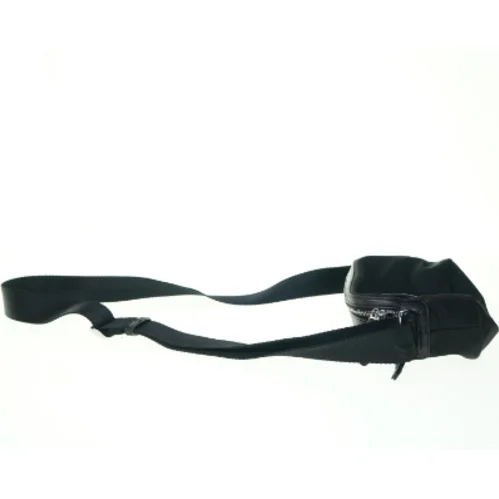 Taske fra Mandarina Duck (str. 22 x 14 cm)