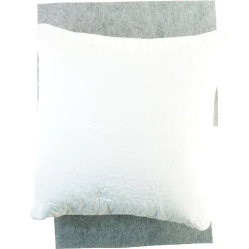 Puder og sengetæppe (str. 250 x 260 cm og 60 x 60 cm)