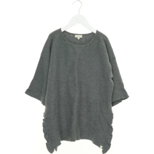 Poncho fra Pomp de Lux (str. 152 cm)