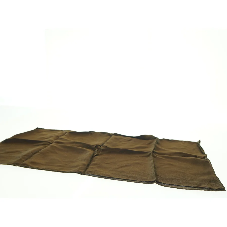 Brunt tørklæde (str. 70 x 65 cm)