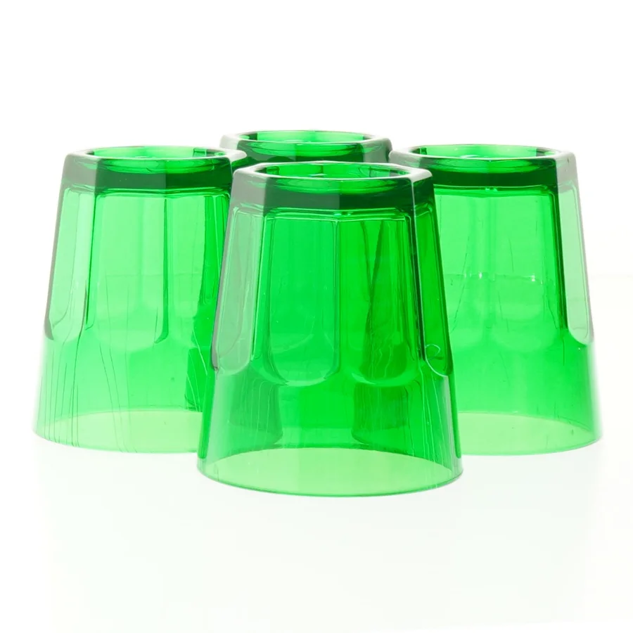 Grønne plastikglas (str. 8,5 cm)