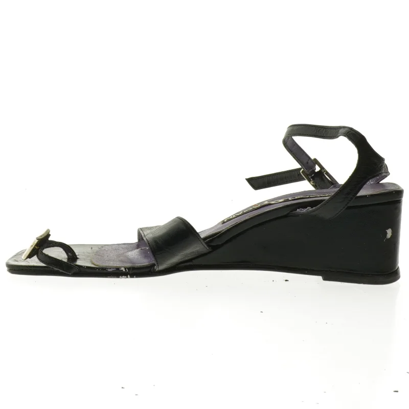 Sorte kilehælsandaler fra Again Og Again (str. 39)