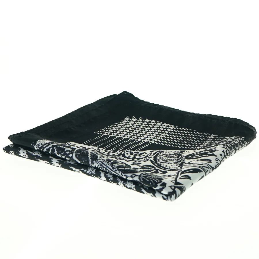 Sort og hvidt mønstret tørklæde (str. 87 x 90 cm)
