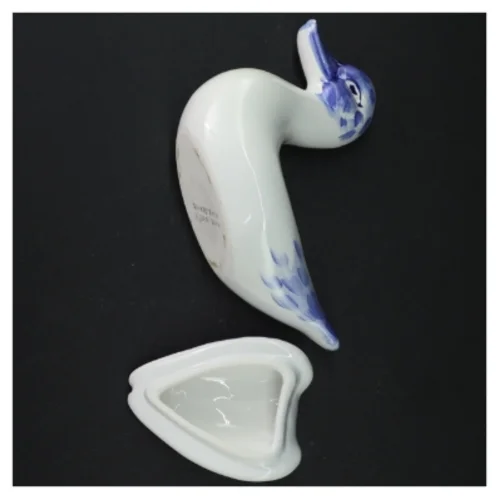 Fuglefigur af porcelæn 