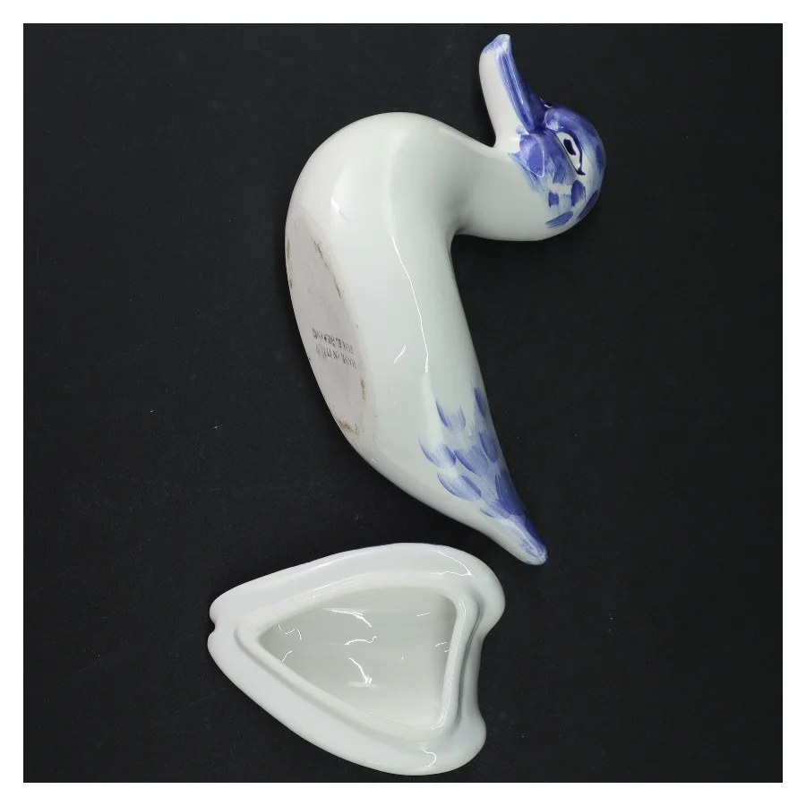 Fuglefigur af porcelæn 