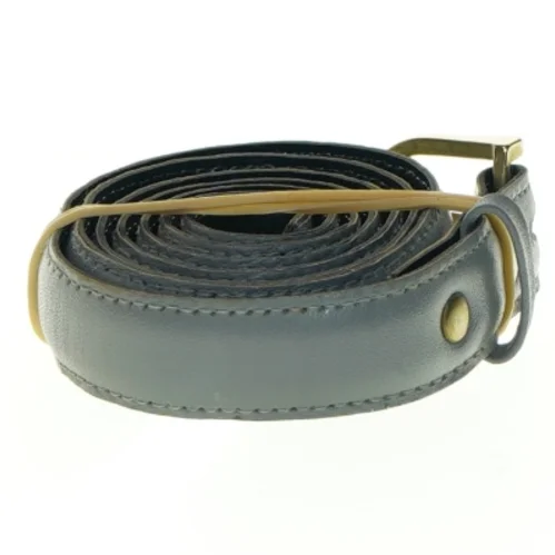 Læderbælte (str. Længde. 90 cm. b. 2 cm)