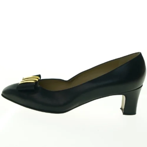 Sorte læderpumps fra Bally (str. 5,5)