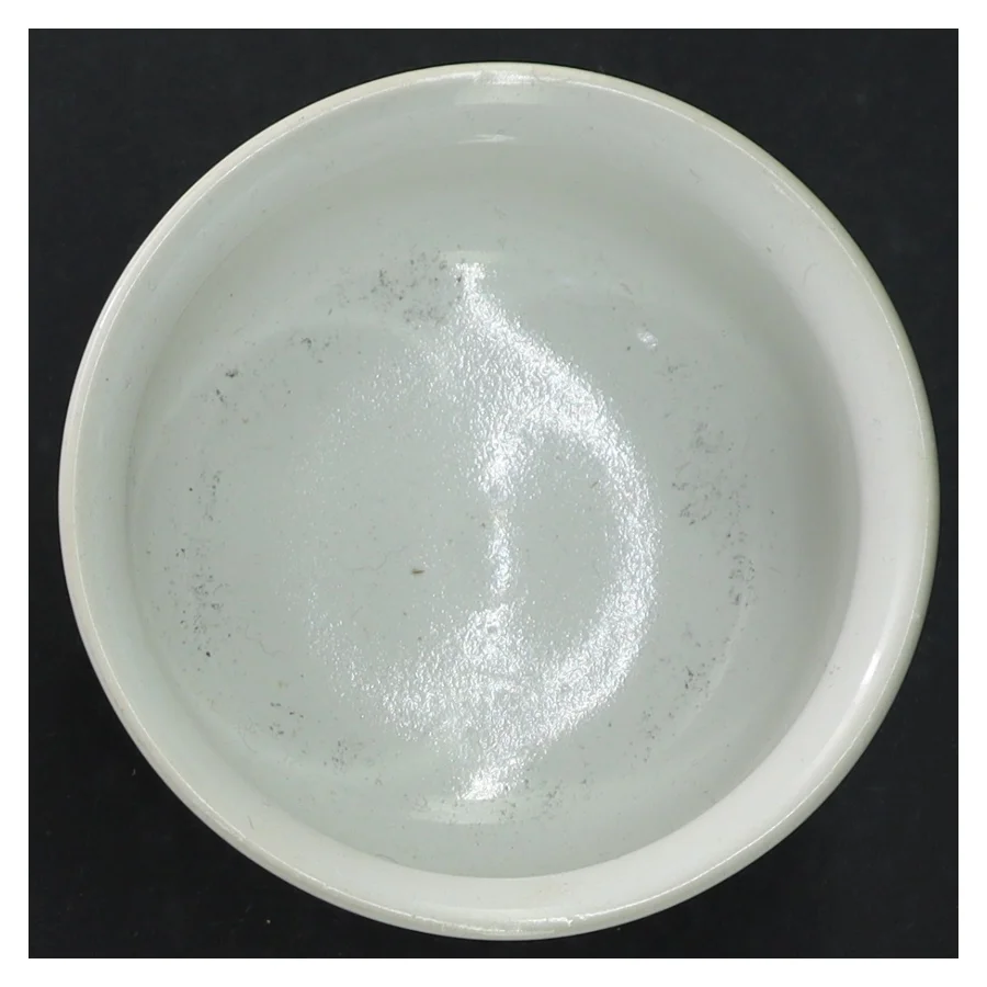 Hvid keramik lysestage (str. 11 cm)