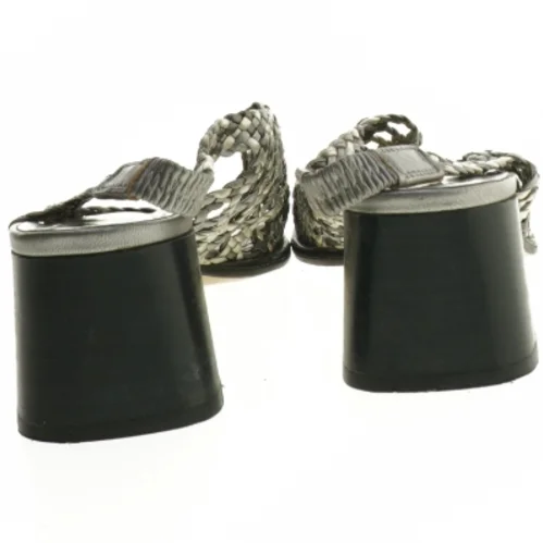 Flettet damesandaler med blokhæl fra Free Lands (str. 38,5)