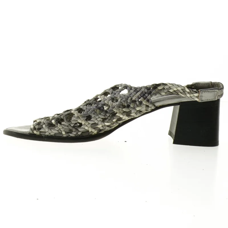 Flettet damesandaler med blokhæl fra Free Lands (str. 38,5)