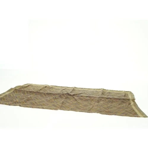 Mønstret tørklæde (str. 65 x. 65 cm)