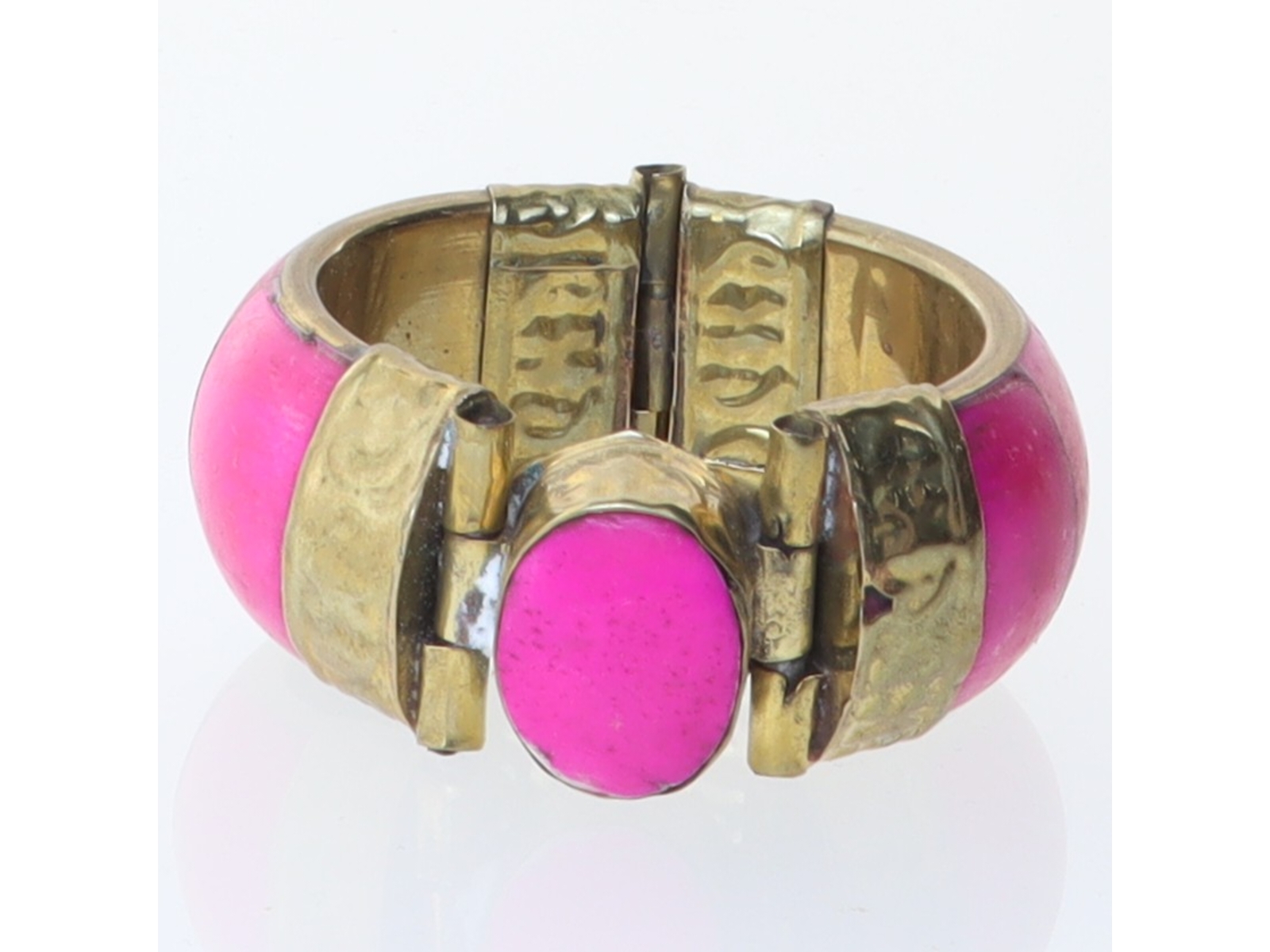 Farverigt armbånd (str. Ø 6 cm)