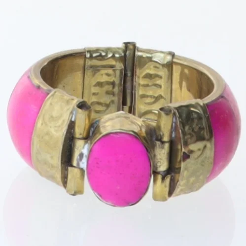 Farverigt armbånd (str. Ø 6 cm)