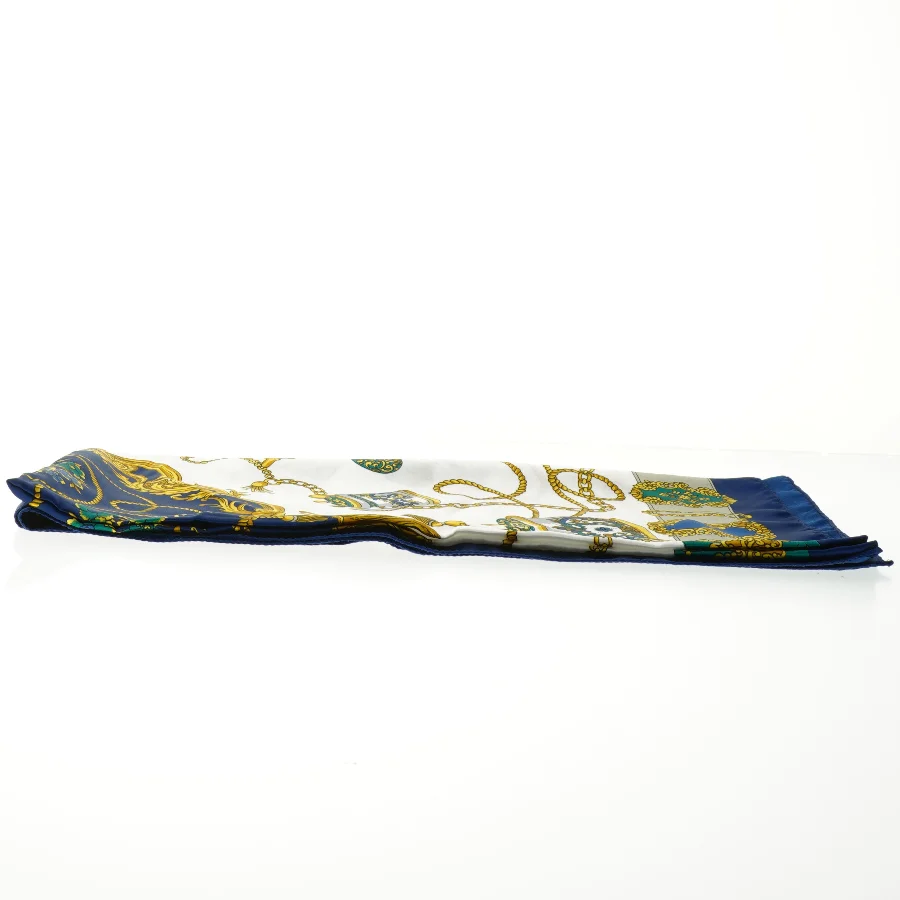 Mønstret tørklæde (str. 86 x 86 cm)