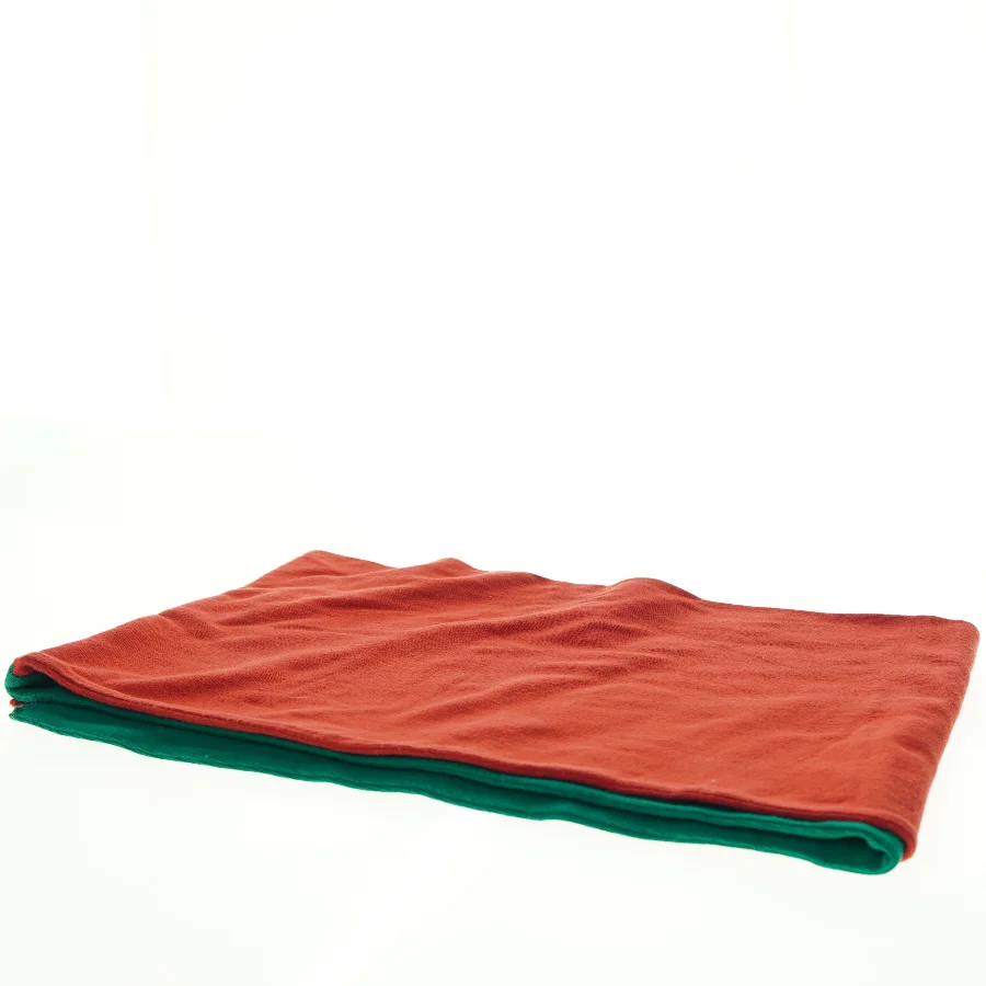 Dobbeltfarvet tæppe (str. 27 x 69 cm)