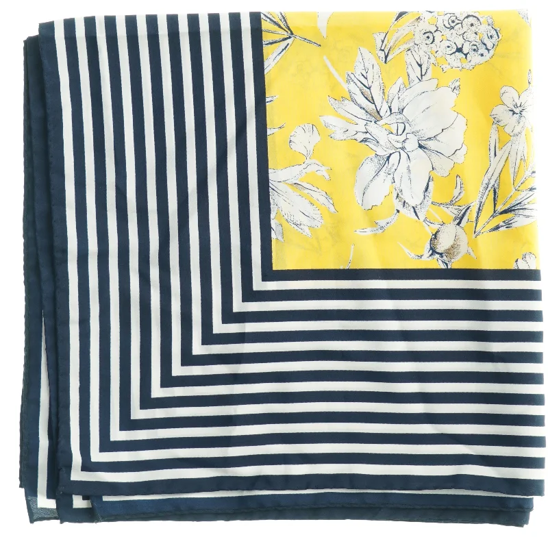 Mønstret tørklæde fra Prècis (str. 135 x 137 cm)