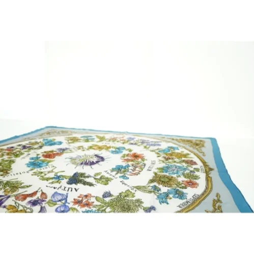 Tørklæde med blomsterprint (str. 90 x 85 cm)