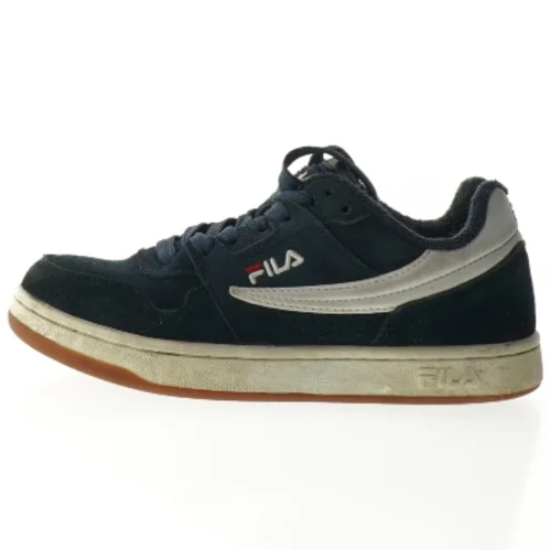 Sneakers fra Fila (str. 33)