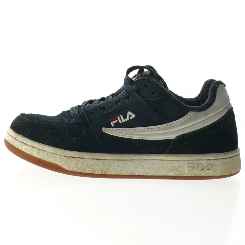 Sneakers fra Fila (str. 33)