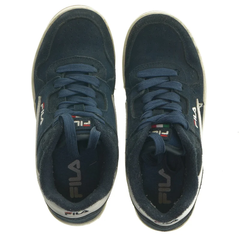 Sneakers fra Fila (str. 33)