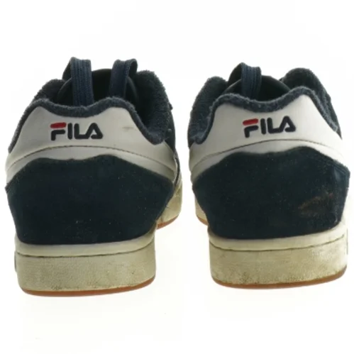 Sneakers fra Fila (str. 33)