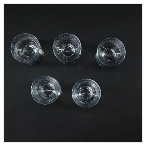 Sæt med 5 glas (str. 5 stk Ø 6 cm længde 11 cm)