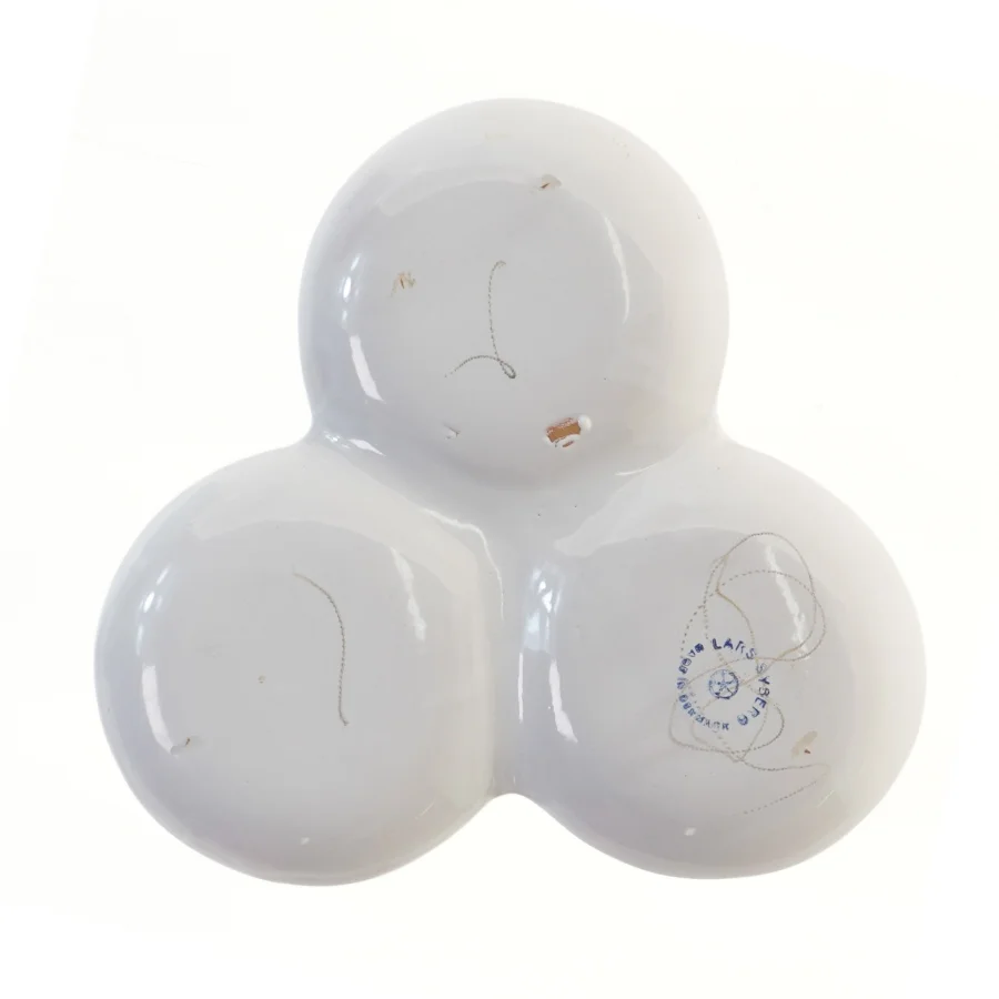 Keramisk serveringsfad med tre rum fra Lars Syberg (str. 27x27 cm)