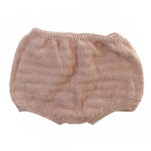 Håndstrikket bloomers (størrelse ukendt) (str. 20 x 22 x 31 cm)