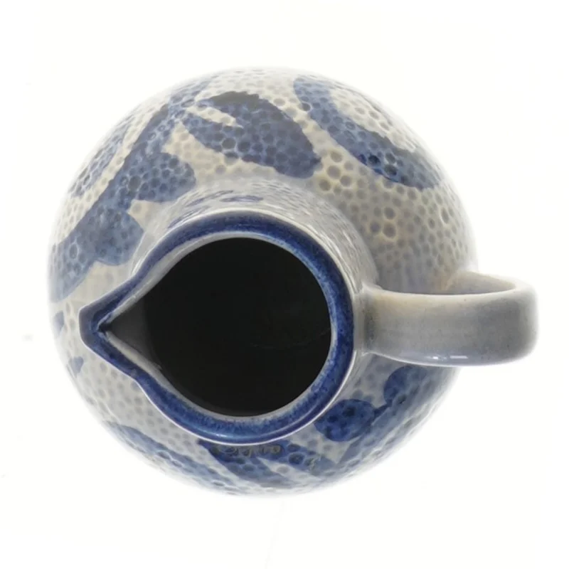 Keramikkande med blåt motiv (str. 14,5 cm)