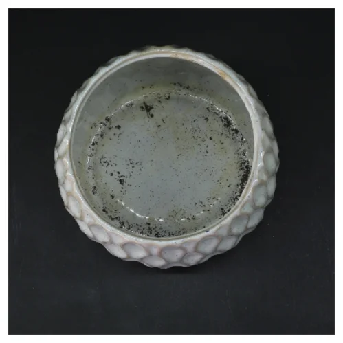 Dekorativ keramikpotte fra Design by Lundager (str. Ø 12 cm længde 11,5 cm)