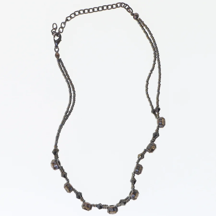 Kæde med perler (str. 40 cm)