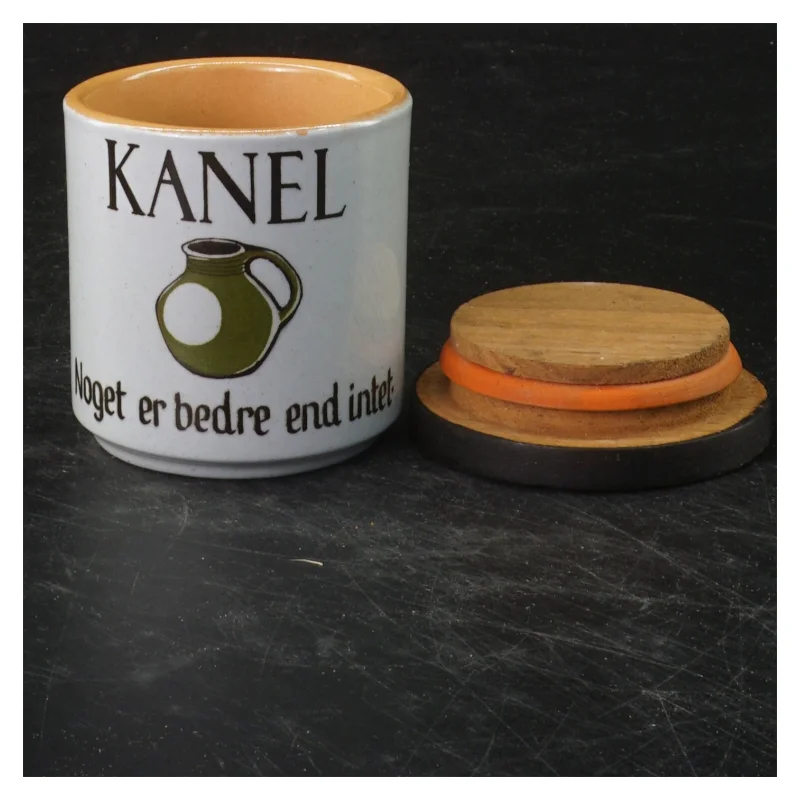 Spice jar with lid (str. 7,5x7 cm)