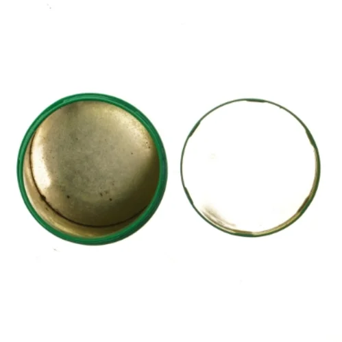 Dekorativ metalæske fra Irma (str. Ø. 11 cm. længde. 15 cm)