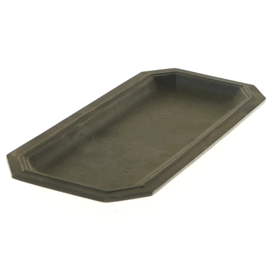 Sort bakke i discometal med kant (str. 11,5x27,5 cm)