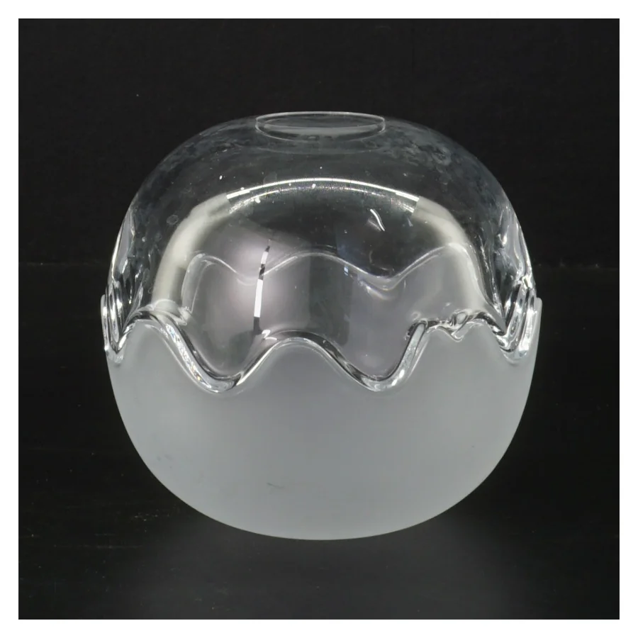 Glas skål med bølget kant (str. Ø 11,5 cm højde 10,5 cm)