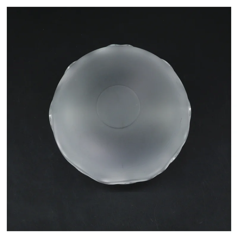 Glas skål med bølget kant (str. Ø 11,5 cm højde 10,5 cm)