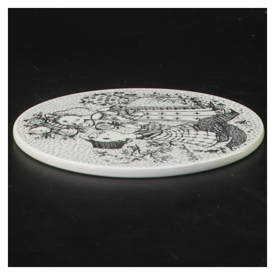 Dekorativ platte med motiv fra Bjørn Wiinblad (str. Ø 15,5 cm)