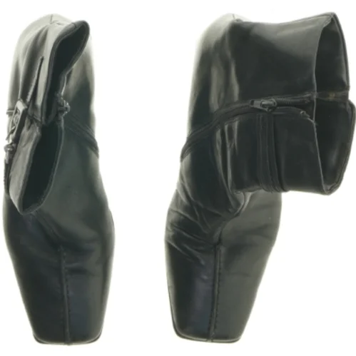 Sort støvler med spænde, størrelse 38 (str. 38 )