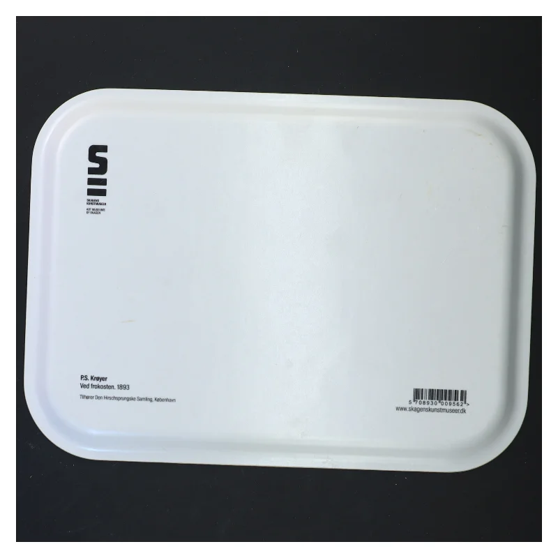 Dekorativ bakke med frokostmotiv (str. 27x20 cm) fra Skagens museum