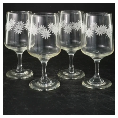 Sæt med 4 vin glas (str. 15x6 cm)