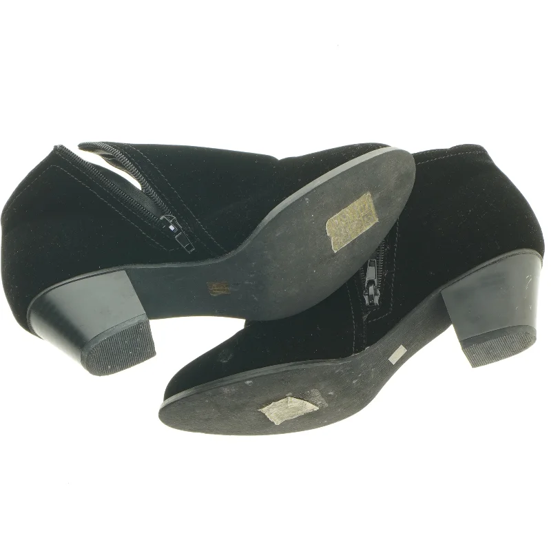 Sort ankelstøvler med hæl (str. 38 )